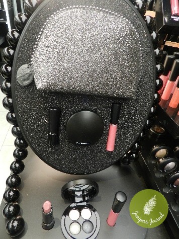 MAC Keepsakes Silver Lip + Eye Bag