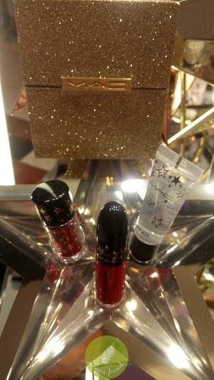 MAC Cosmetics Shining Moment Kit Red