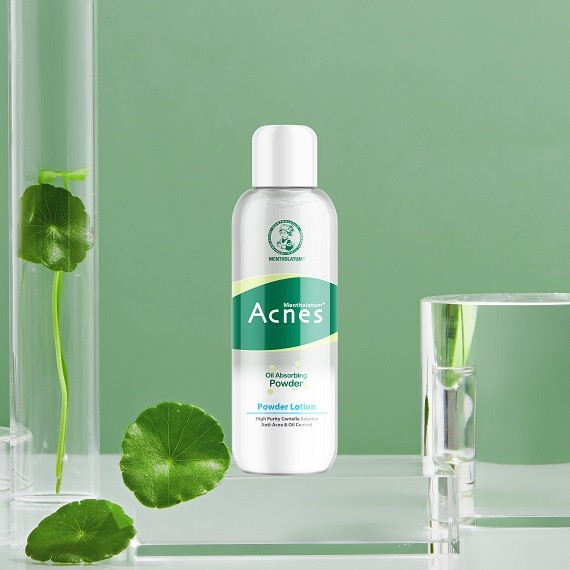 acnes-powder-lotion-lifestyle