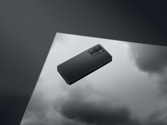 pic-4_oppo-a57_glowing-black