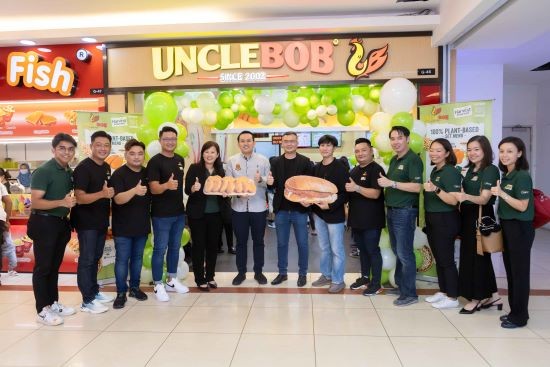 Meat-free, plant-based solutions and ingredients are revolutionary in the F&B industry in Borneo, and Uncle Bob is proud to be the pioneering brand to introduce it in Sabah