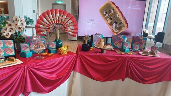 Courtyard Setia Alam Moonlight Bloom Moooncakes 2024